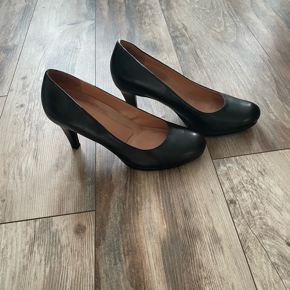 Naturalizer Michelle Pumps